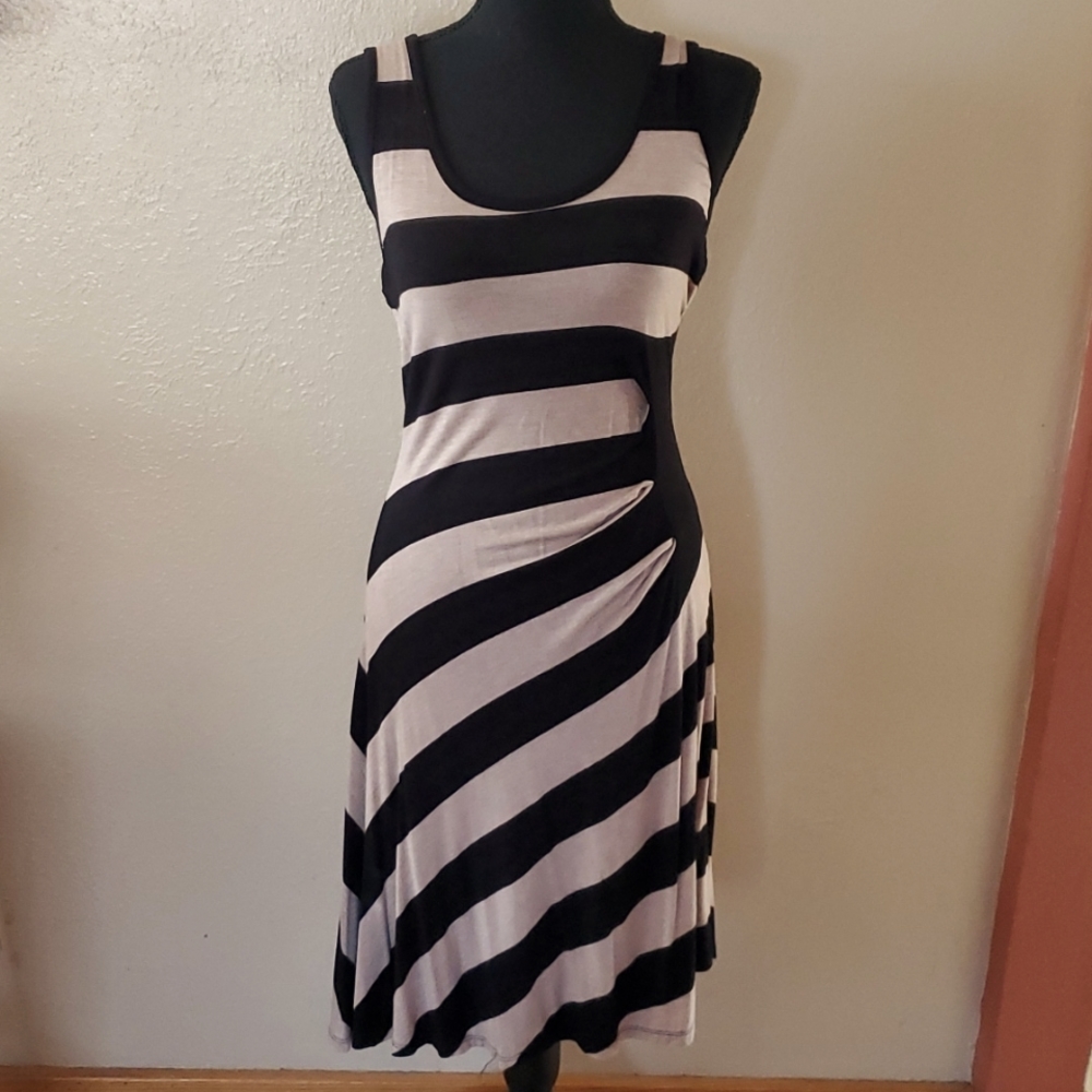 Super Soft black and tan dress size 6